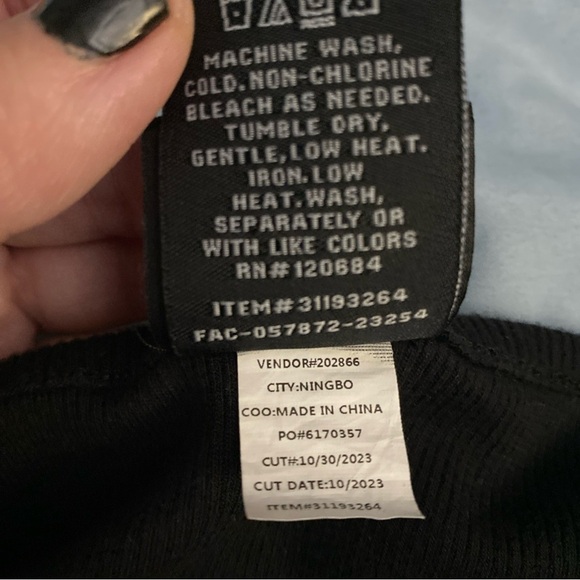 Universal Studio Monster Long-Sleeve Black Romper Top Shorts Horror Halloween - Picture 5 of 11